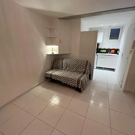 Apartment Studio - Terrasse - Wifi - Proche Gare Sncf Toulon