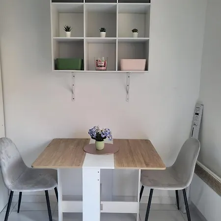 Apartment Studio - Terrasse - Wifi - Proche Gare Sncf Toulon
