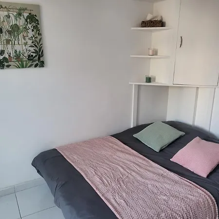 Studio - Terrasse - Wifi - Proche Gare Sncf * Toulon